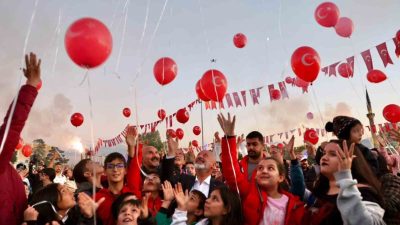 Kayseri protokol üyeleri 29 Ekim Cumhuriyet Bayramı dolayısıyla kutlama mesajları