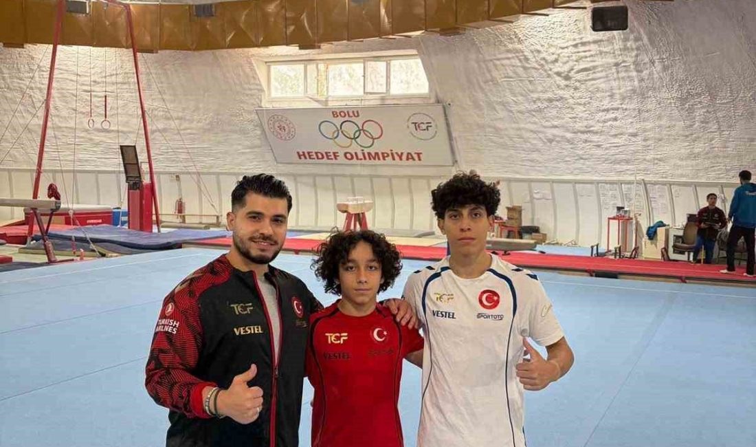 Kayseri Sporcu Eğitim Merkezi sporcuları Hüseyin Emir Cünedioğlu ve Mustafa