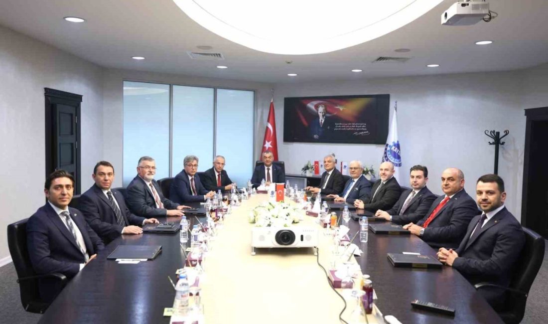 Kayseri Sanayi Odası (KAYSO) Yönetim Kurulu; organ seçimlerinin ardından ilk