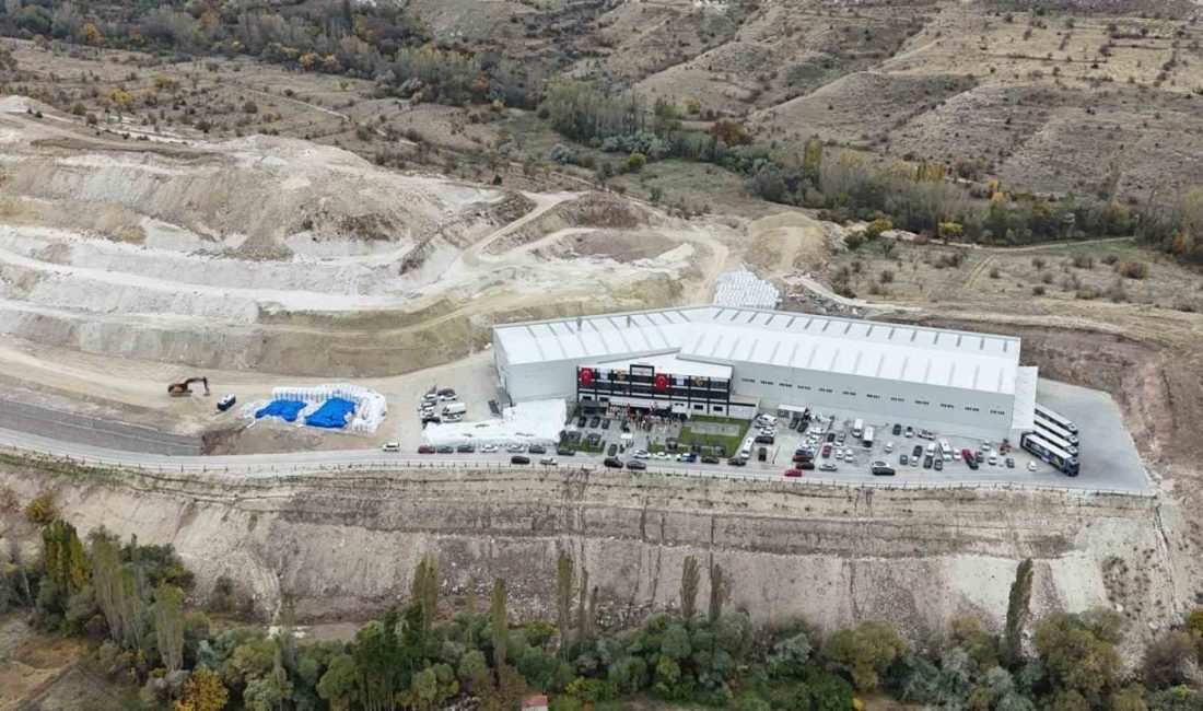 Nevşehir’in Ürgüp ilçesinde bentonit madenini işleyerek kedi kumu üreten Bentaş