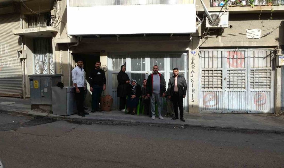 Kilis’te bir apartmanın zemininde yaşanan su birikmesi bina sakinlerini tedirgin