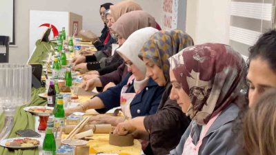 Türk Kızılay Kadın Ağrı tarafından düzenlenen kil atölyesi etkinliğinden elde