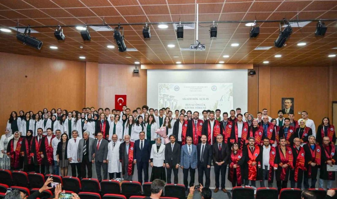 Karamanoğlu Mehmetbey Üniversitesi (KMÜ) Tıp Fakültesi tarafından düzenlenen Beyaz Önlük