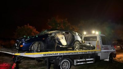 Karabük’ün Safranbolu ilçesinde sürücüsünün direksiyon hakimiyetini kaybettiği otomobilin takla atması