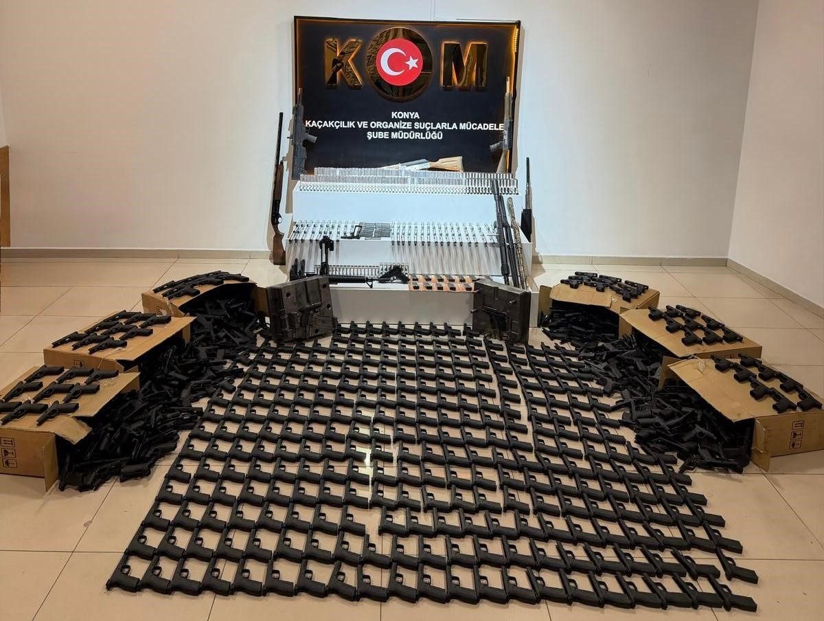 Konya’da kaçak silah imalatı ve ticaretine yönelik düzenlenen 2 ayrı