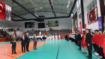 Muğla’nın Köyceğiz ilçesinde 29 Ekim Cumhuriyet Bayramı coşkusu yaşandı. Cumhuriyetin