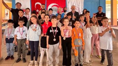 Muğla’nın Köyceğiz ilçesinde Cumhuriyetin 103. yıl dönümü kutlamaları kapsamında düzenlenen