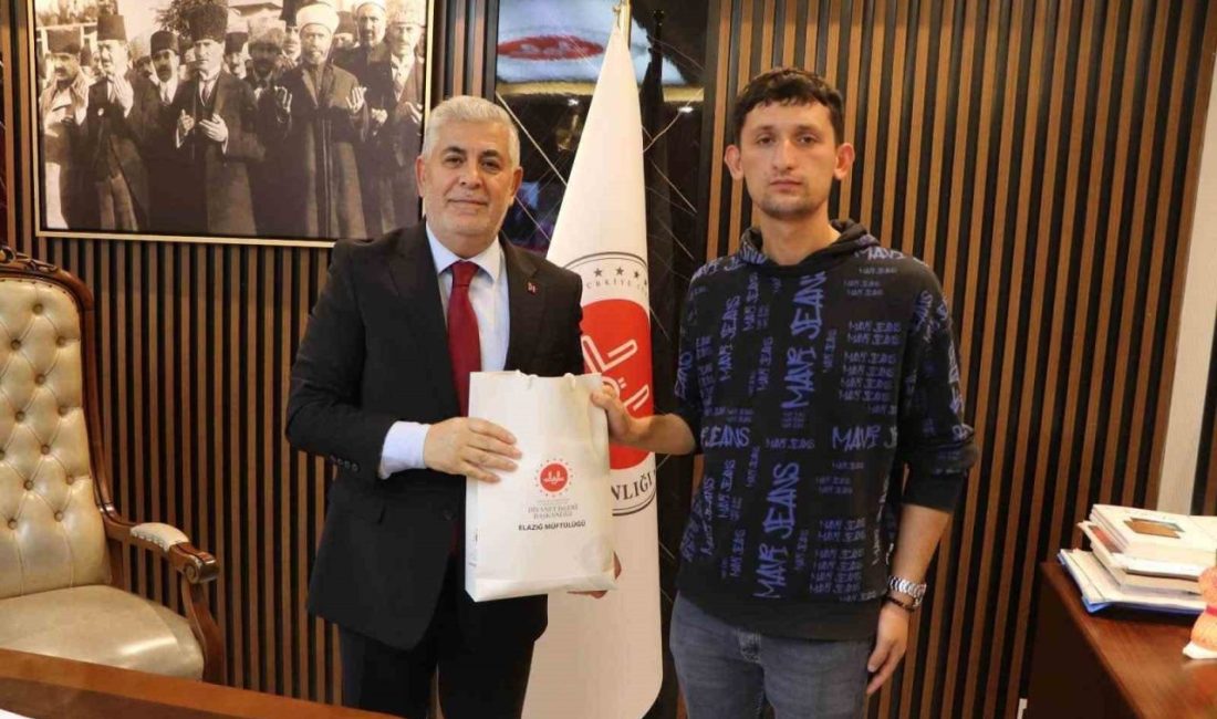 Elazığ’da KPSS Ortaöğretim sınavına girmek için simit tezgahına bıraktığı not