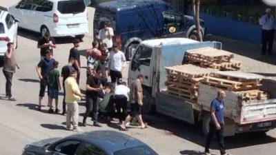Gaziantep’te kuzenler arasında alacak verecek meselesi nedeniyle çıkan kavgada kalbinden