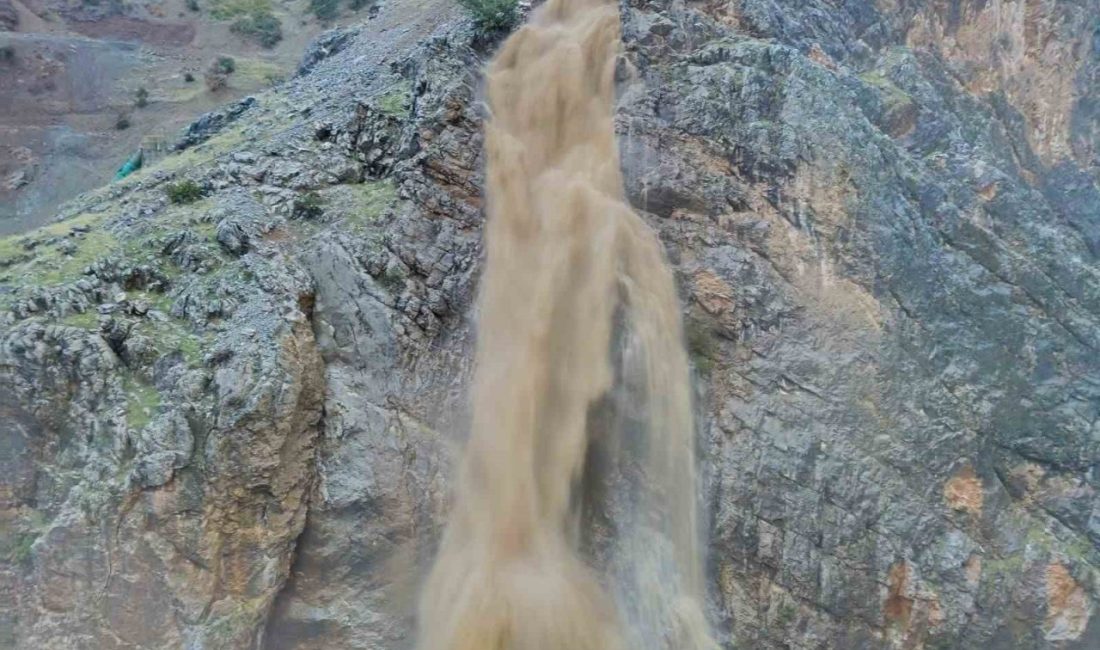 Malatya’da meteorolojinin uyarısının ardından etkili olan sağanak yağış, kırsal bölgelerde