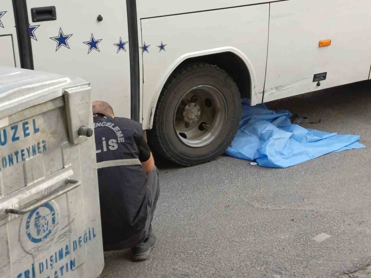 Manisa’nın Salihli ilçesinde servis minibüsünün çarptığı 8 yaşındaki bisikletli çocuk,