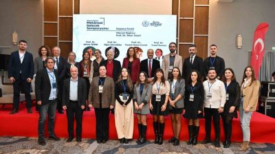 Manisa Büyükşehir Belediyesinin düzenlediği Manisa Merkez Mekansal Gelecek Sempozyumu’nda, kentin