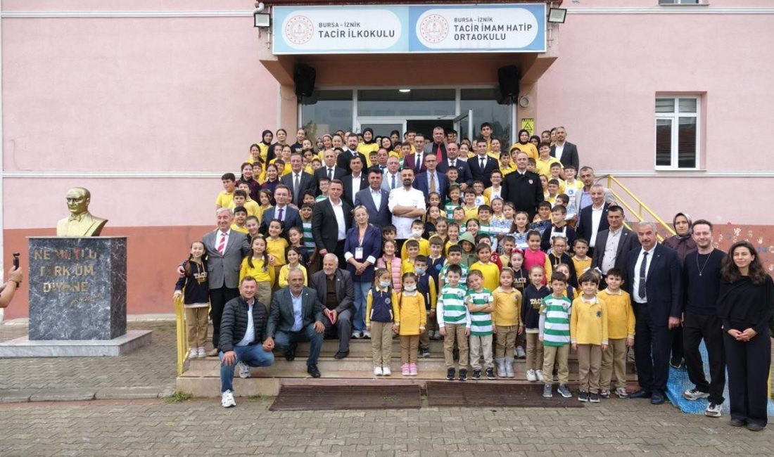 Marmarabirlik, zeytini çocuklar için yalnızca bir lezzet değil, üretim kültürünün,