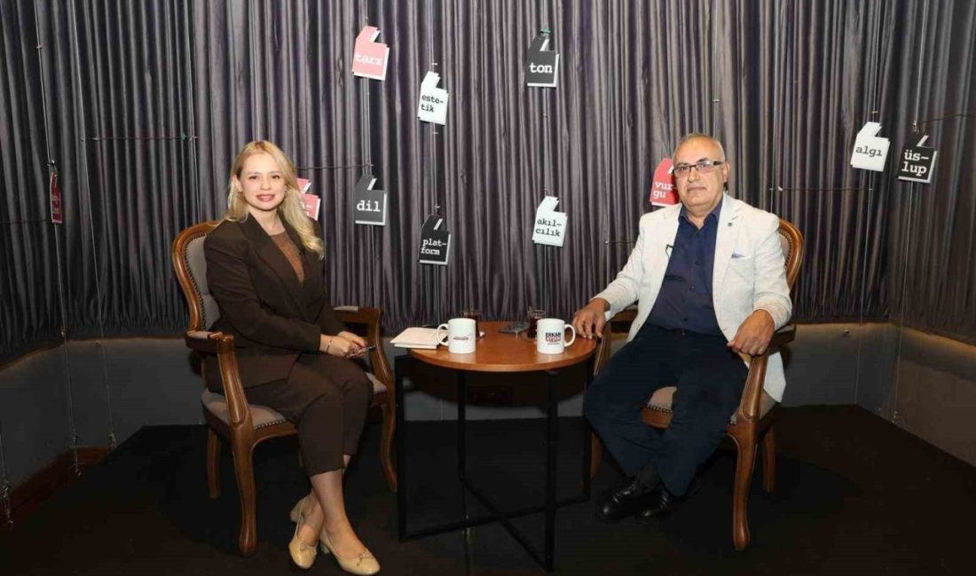 Osmangazi Belediyesi’nin düzenlediği Medya Buluşmalarında araştırmacı yazar Aydın Keleşoğlu, Cumhuriyet’in