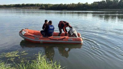 Edirne’de yasa dışı yollarla Yunanistan’a geçmek isteyen Irak uyruklu 5