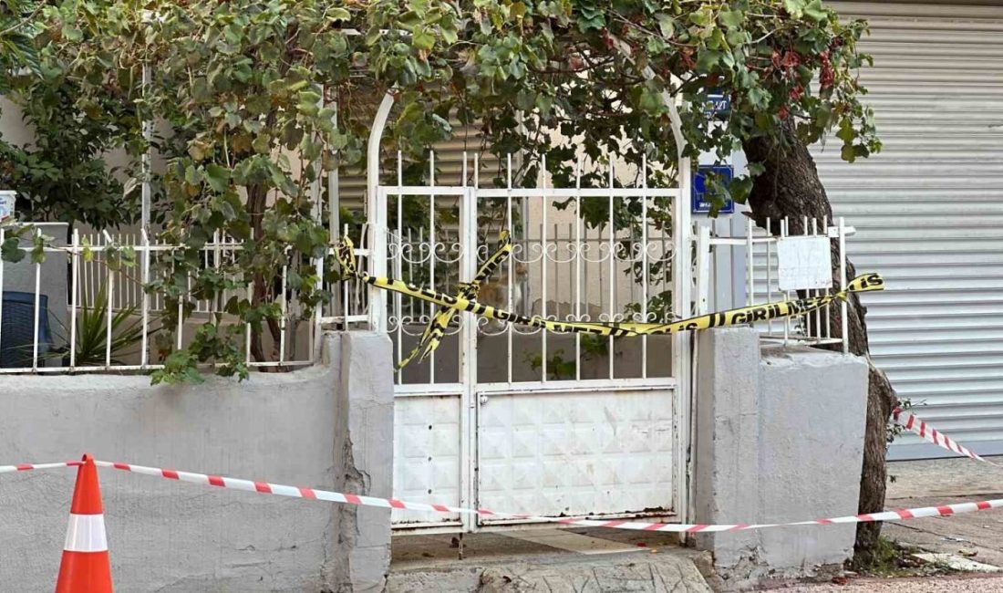Mersin’de zemin çökmesi nedeniyle 40 kişinin tedbir amaçlı tahliye edildiği