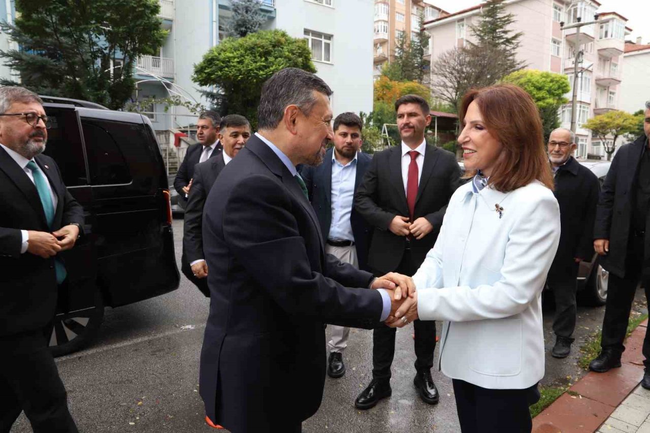 Milliyetçi Hareket Partisi (MHP) Kütahya Milletvekili Ahmet Erbaş ve beraberindeki