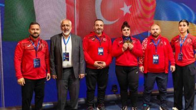 Gençler ve U23 Avrupa Halter Şampiyonası’nda milli sporcu Tuana Süren,
