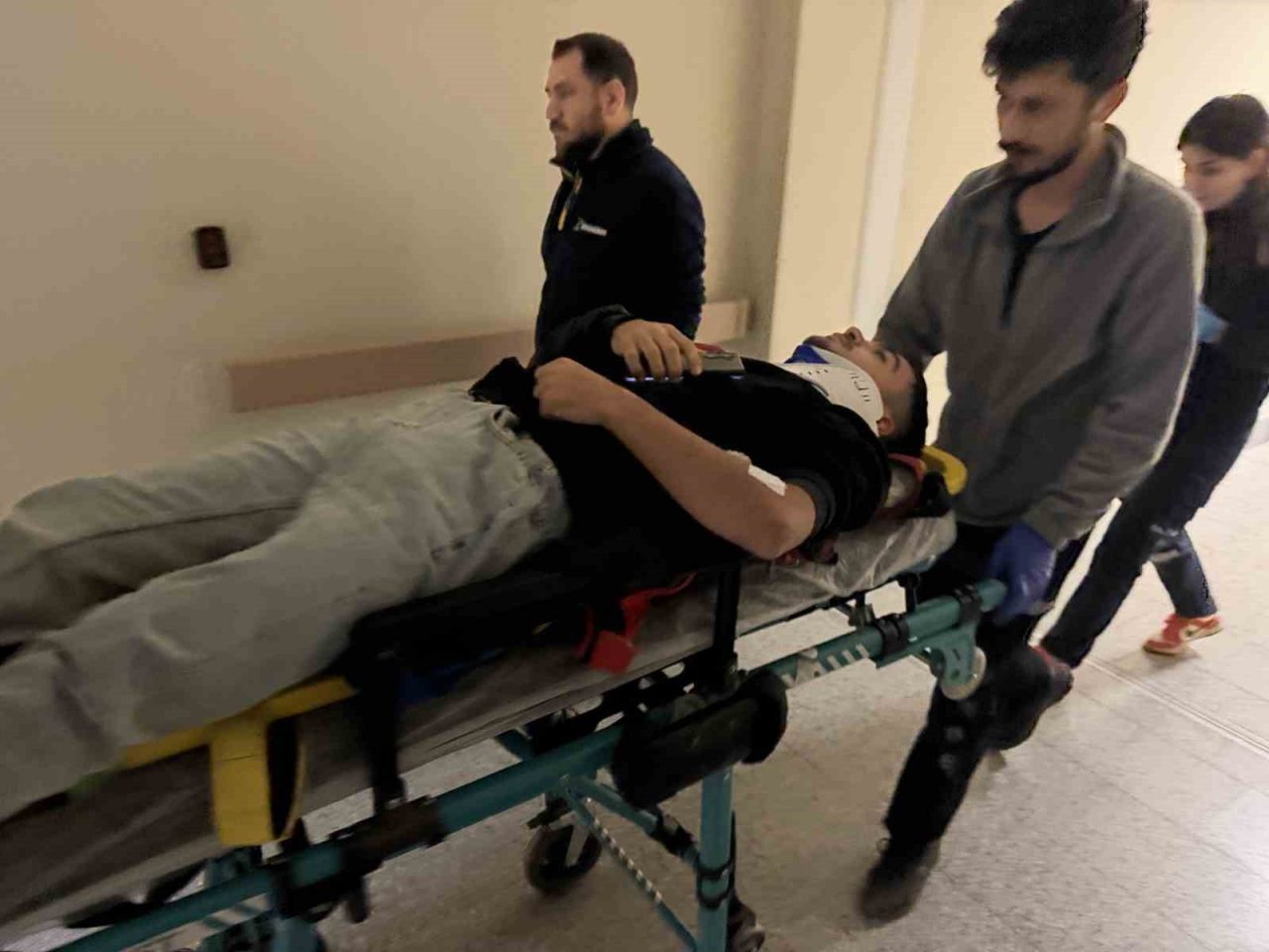 Adıyaman’da otomobilin motosikletle çarpıştığı kazada 1 kişi yaralandı. Edinilen bilgilere
