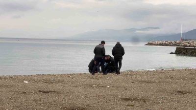 BURSA (İHA) – Bursa Mudanya sahilinde üzerinde erkek cesedi bulundu.