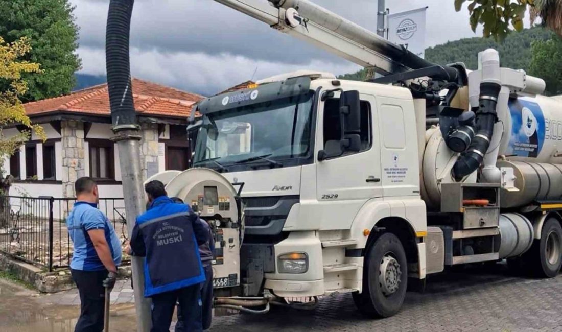 Muğla genelinde etkili olan yağışların ardından Büyükşehir Belediyesi ve MUSKİ