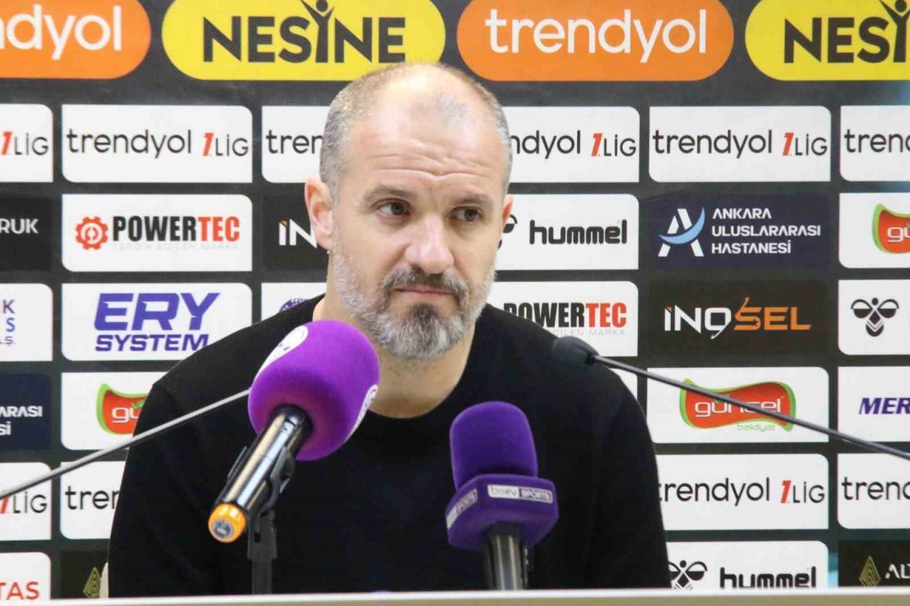 Bursaspor Teknik Direktörü Mustafa Er, Ankara Keçiörengücü müsabakasının ardından, “4-2’lik
