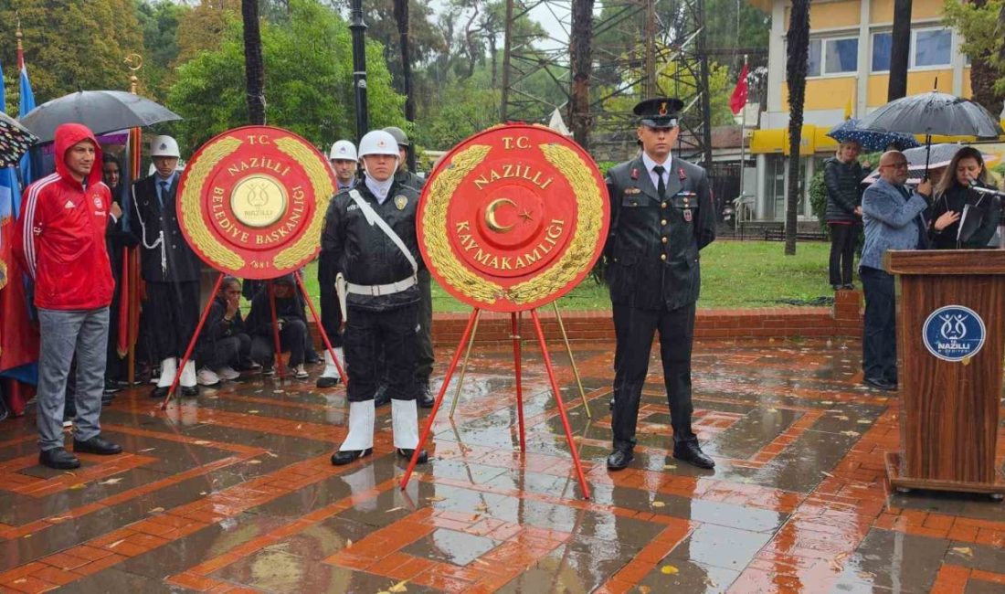 Aydın Nazilli’de Cumhuriyetin ilanının 103. Yılı etkinlikler çelenk sunma töreni