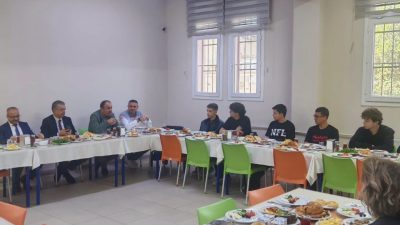 Aydın’ın Nazilli ilçesinde ’Öğrencilerle El Ele’ projesi kapsamında lise öğrencileriyle