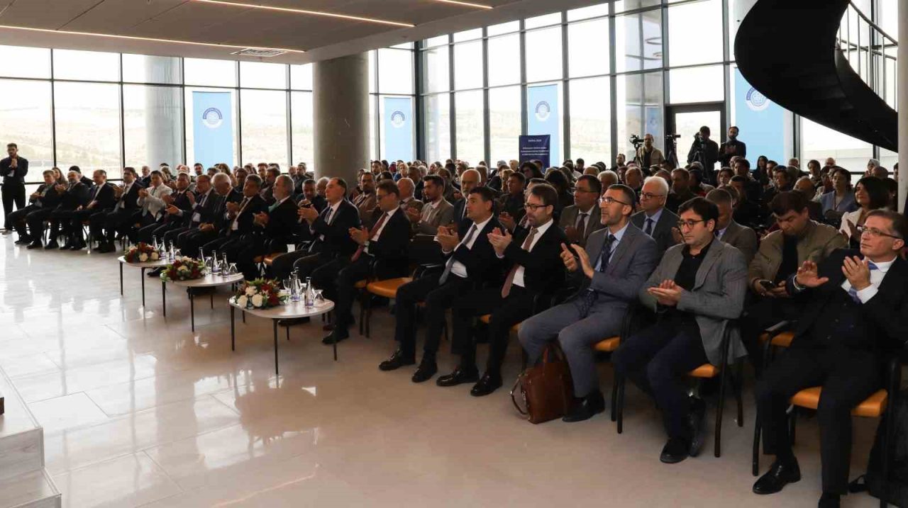 Necmettin Erbakan’ın doğumunun 100. yılı dolayısıyla Necmettin Erbakan Üniversitesi ve
