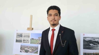 Kayseri’de üniversite öğrencisi Mustafa Karakaya, eğitim gördüğü üniversitenin tarihini 103