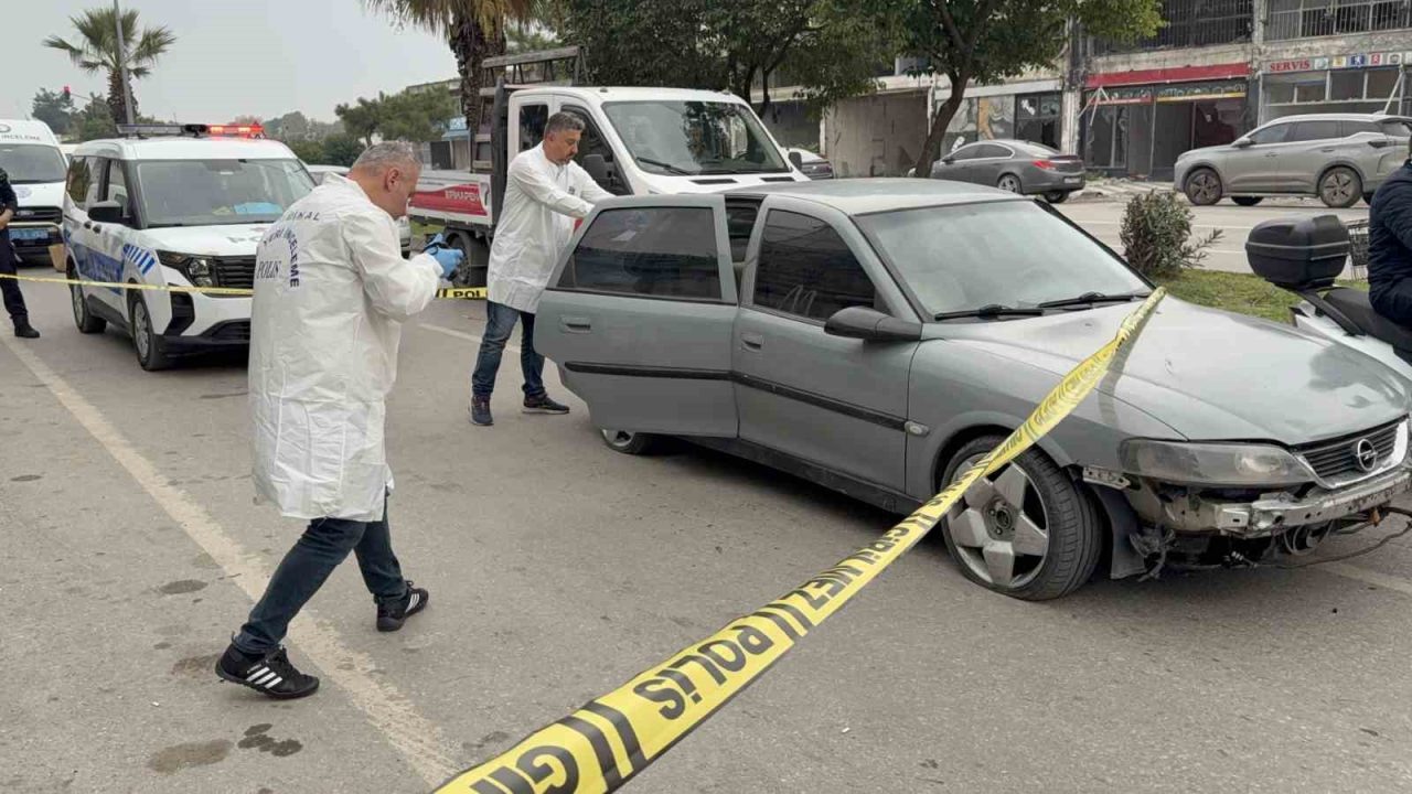 Samsun’un Canik ilçesinde aracının önü kesilen bir kişi bıçaklanarak yaralandı.