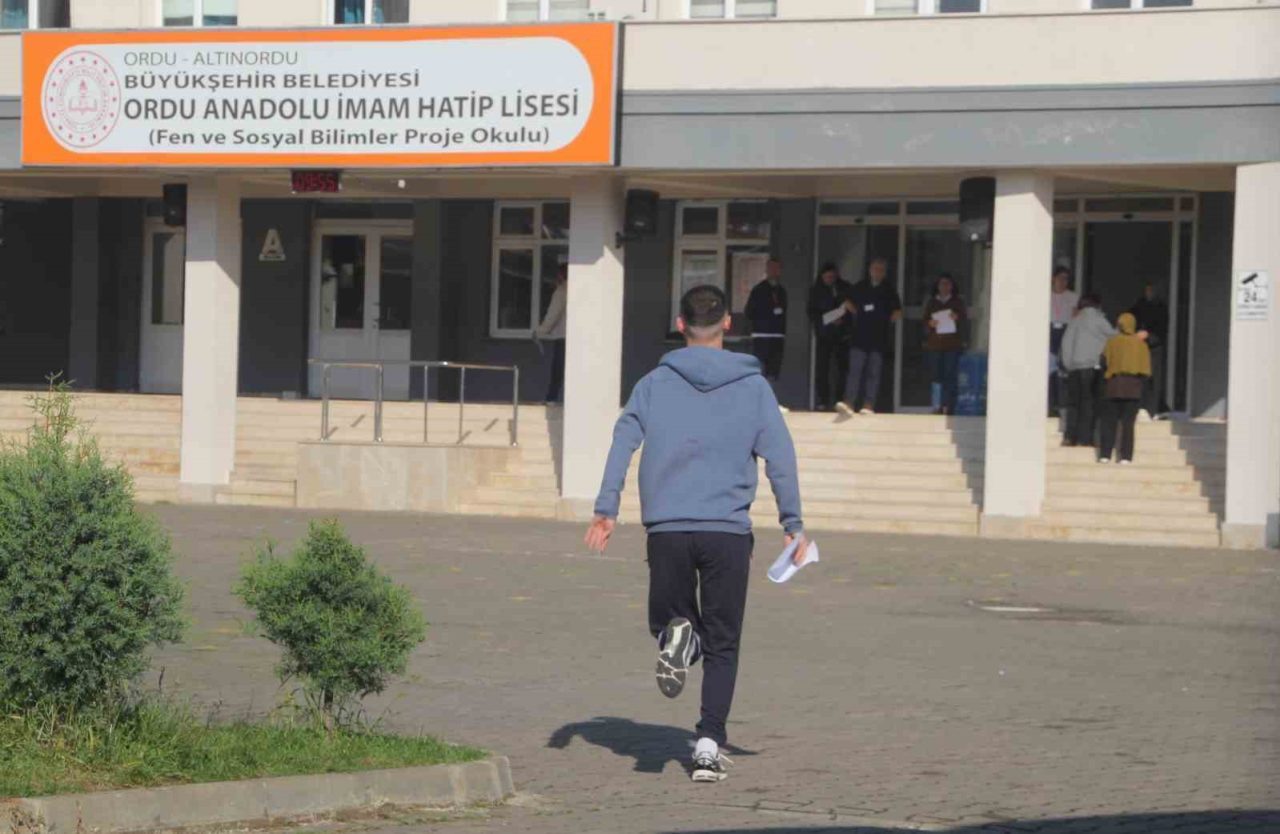 Ordu’da 2026-KPSS Ortaöğretim sınavına girecek bazı adaylar sınav binalarına son