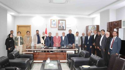 Palu Belediye Başkanı Muhammet Septioğlu’nun AK Parti’ye katılmasının ardından, bugün