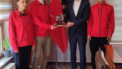 Pazarlar Spor Lisesi Spor Kulübü Başkanı ve Okul Müdürü Muammer