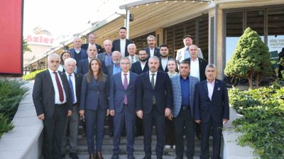 Pursaklar Belediye Başkanı Ertuğrul Çetin, Muhtarlar Günü münasebetiyle ilçede görev