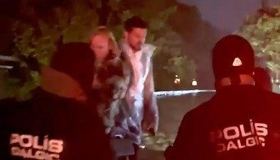 İstanbul’da aşırı yağış nedeniyle birçok noktayı su bastı. Ayazağa’da program