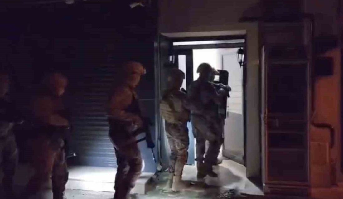 Sakarya’da DEAŞ silahlı terör örgütüne yönelik düzenlenen operasyonda gözaltına alınan