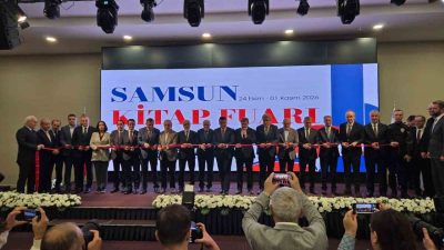 SAMSUN (İHA) – Samsun’da düzenlenen Karadeniz’in en büyük kitap fuarı,