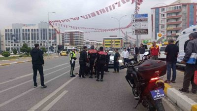 Şanlıurfa’nın Haliliye ilçesinde otomobilin çarptığı 16 yaşındaki çocuk yaralandı. Edinilen