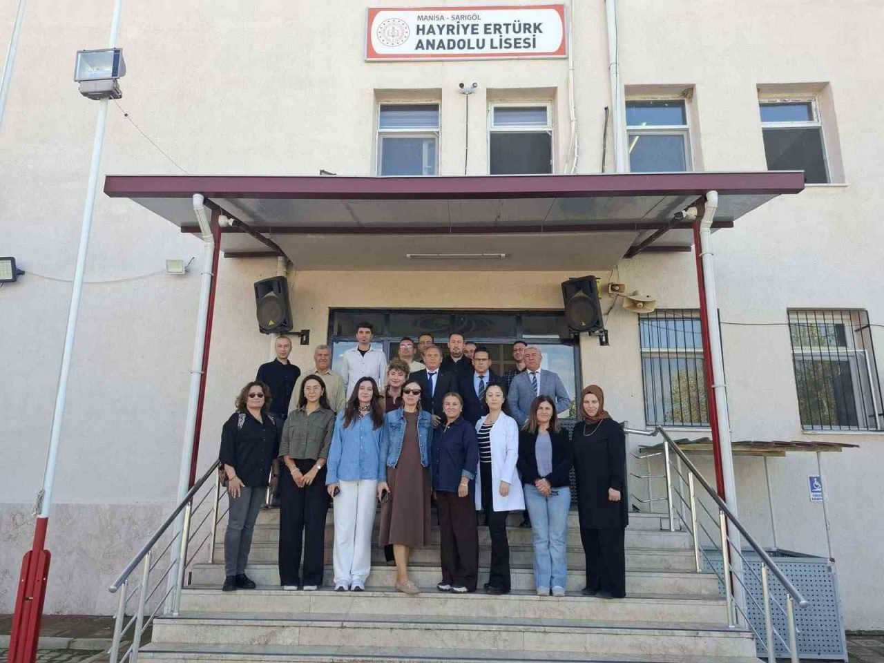 Manisa’nın Sarıgöl ilçesinde İlçe Millî Eğitim Müdürü Yıldıray Demirtaş ve