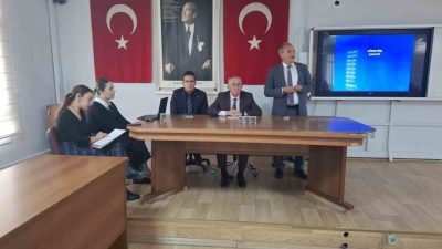 Sarıgöl İlçe Milli Eğitim Müdürü Yıldıray Demirtaş başkanlığında düzenlenen toplantıda
