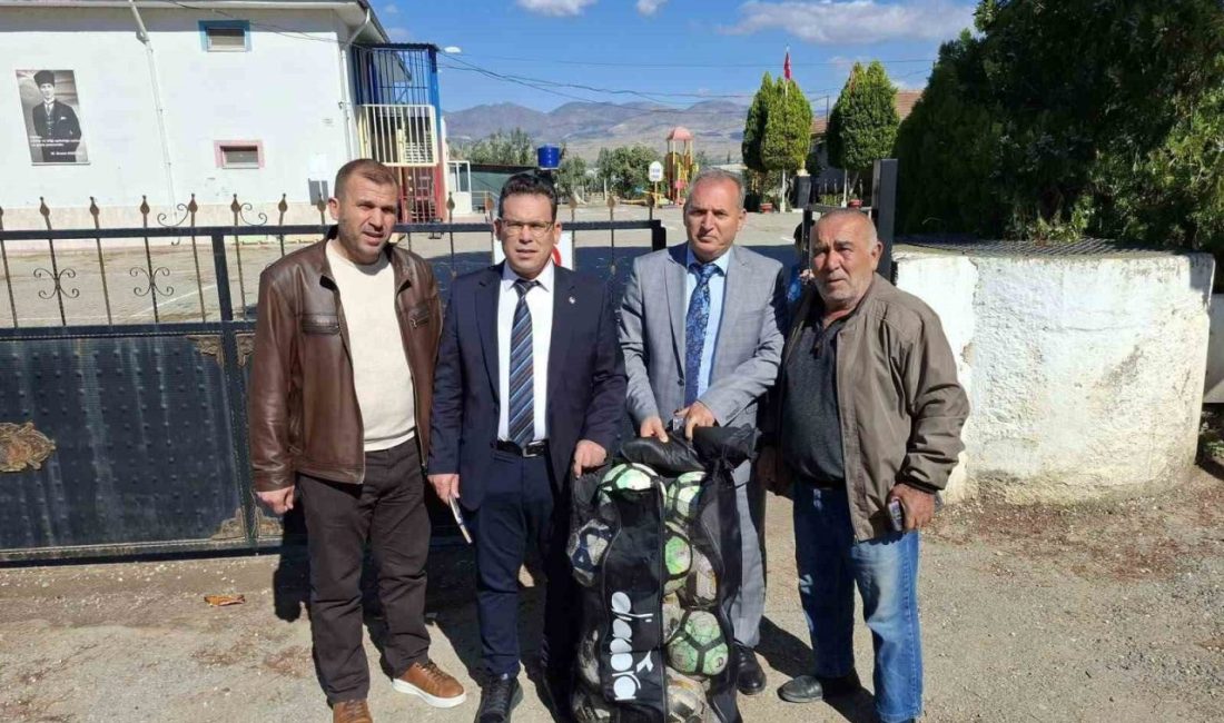 Sarıgöl İlçe Milli Eğitim Müdürü Yıldıray Demirtaş ve Şube Müdürü