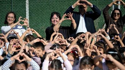 Seyhan Belediyesi kreş öğrencilerine gıda atıklarının komposta dönüşümünü uygulamalı olarak