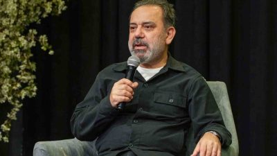 Sezai Karakoç’un şiirden tasavvufa, gelenekten modernliğe uzanan düşünce dünyası, Esenler’de