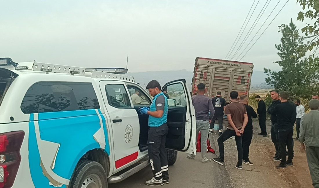 Şırnak’ta kontrolden çıkan motosikletin devrildiği kazada sürücü hayatını kaybetti. Edinilen