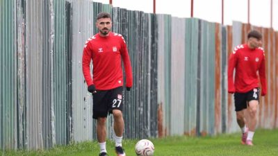 Sivasspor, Trendyol 1. Lig’in 12. haftasında deplasmanda Ümraniyespor ile oynayacağı