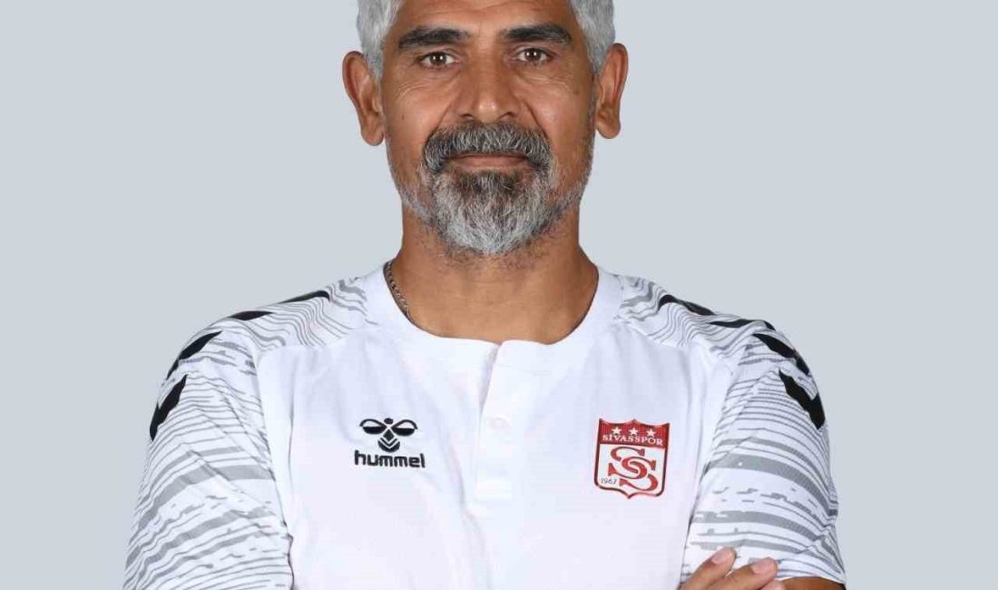Sivasspor’da kötü gidişatın ardından teknik direktör İsmet Taşdemir ile yolların