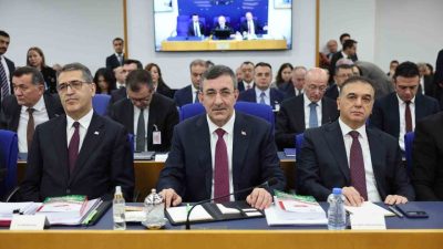 Cumhurbaşkanı Yardımcısı Cevdet Yılmaz’ın katılımıyla toplanan TBMM Plan ve Bütçe