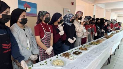 Diyarbakır’da, Çermik Kız Mesleki ve Teknik Anadolu Lisesi’nde Çermik biberinden
