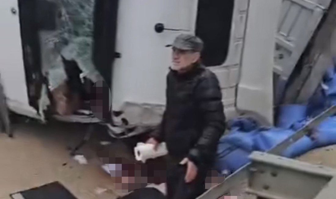 Ankara-Eskişehir karayolundaki tır kazasında ağır yaralanan ve kolu koptuğu öğrenilen